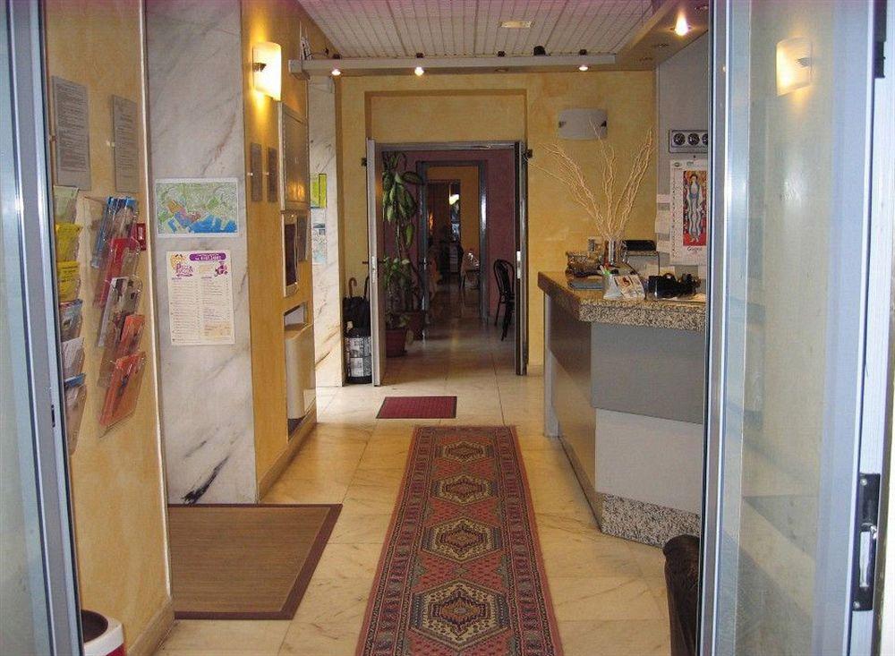 Hotel Mary Специя Экстерьер фото