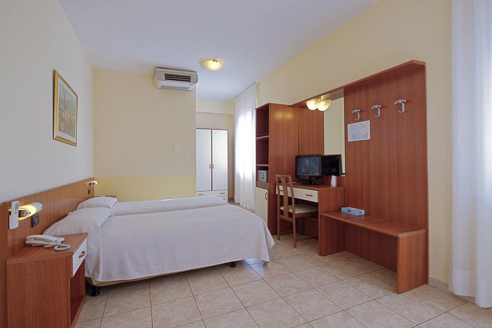 Hotel Mary Специя Экстерьер фото